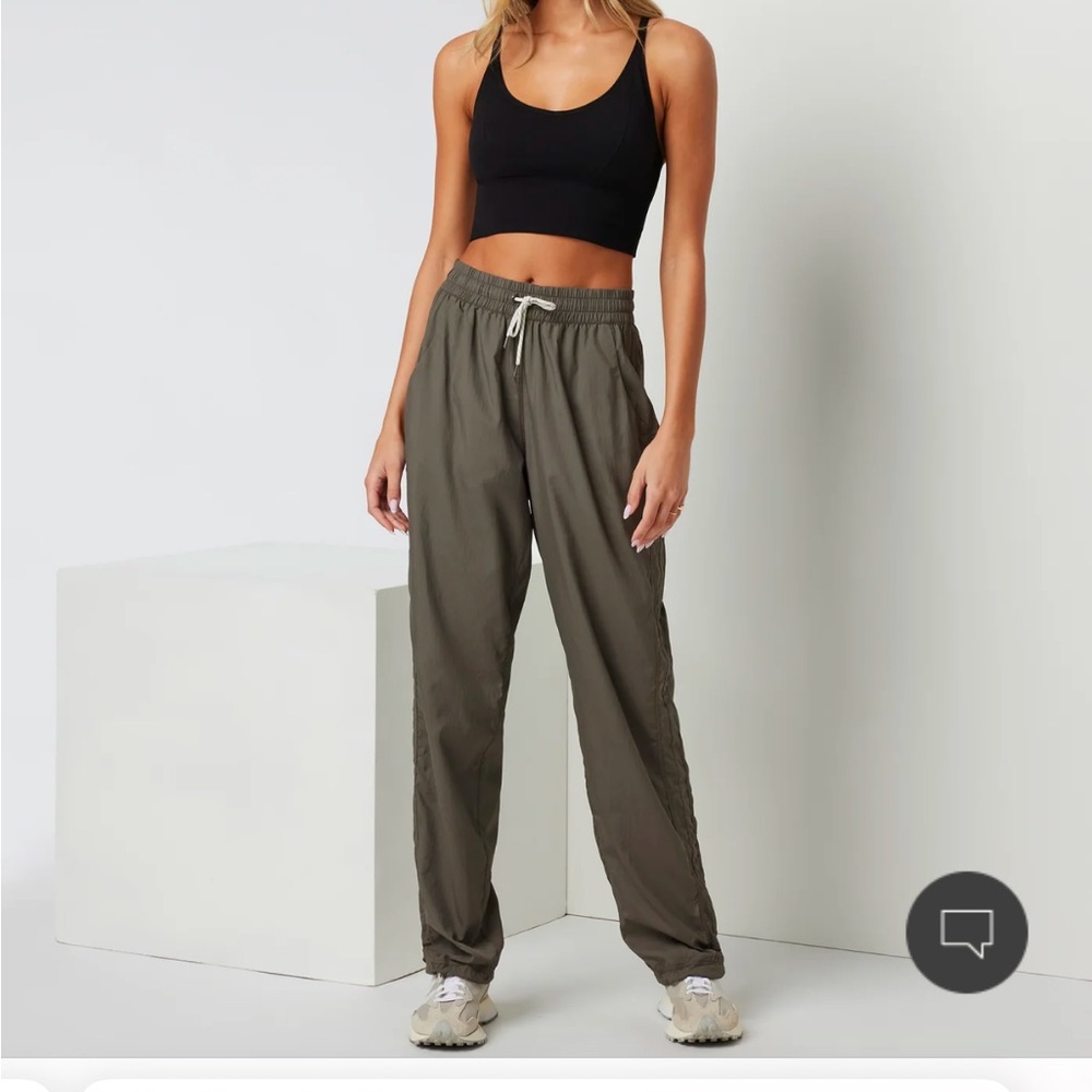 Vuori eclipse sport pant. Cocoa XS NWT